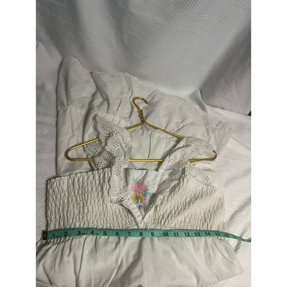 vintage sundress white with eyelet lace straps and embroidered flower logo midi - Picture 6 of 6
